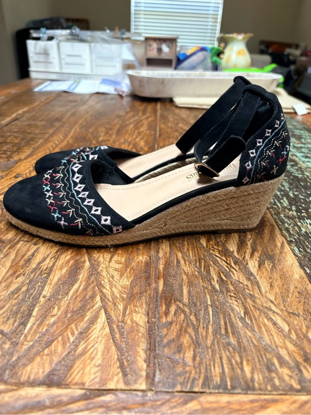 Dream Pairs Black Faux Suede Embroidered Espadrille Wedge Ankle Strap Sandals 9